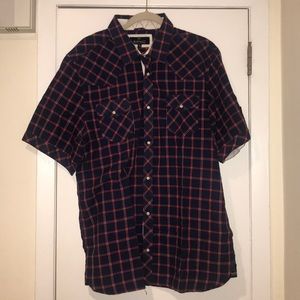 Men’s short sleeve button down